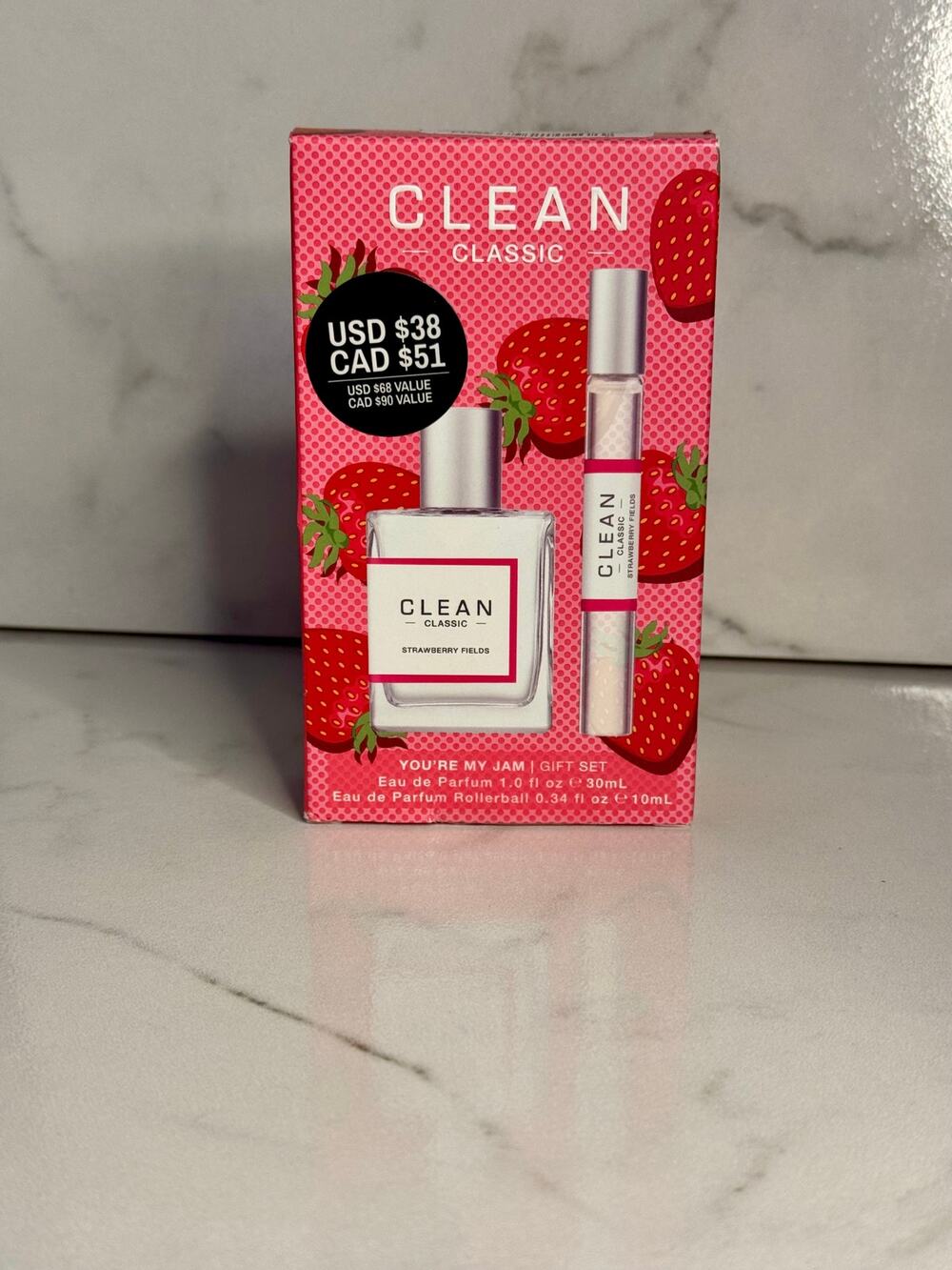 Clean Classic Strawberry Fields You're My Jam Gift Set